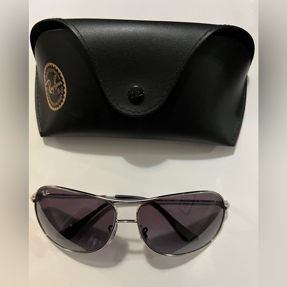 Ray-Ban Aviator Sunglasses